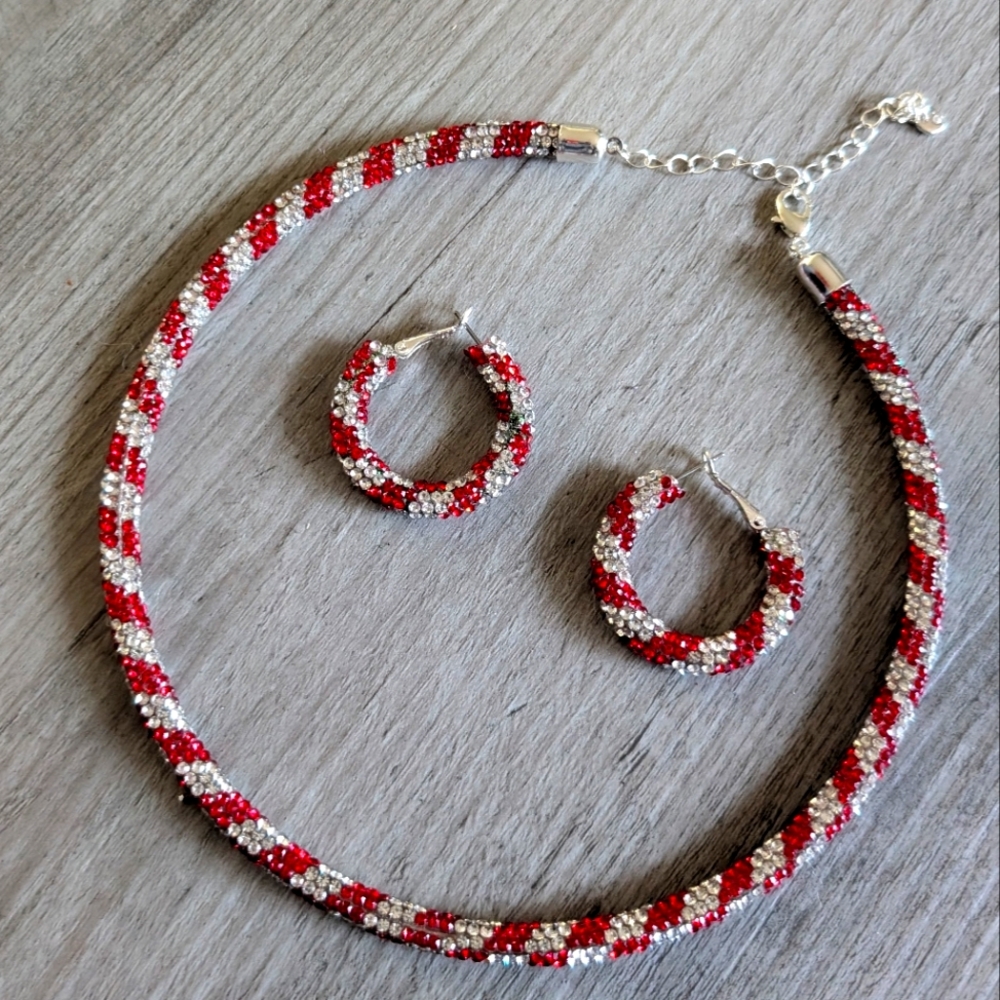 Holiday Necklace and Earrings set